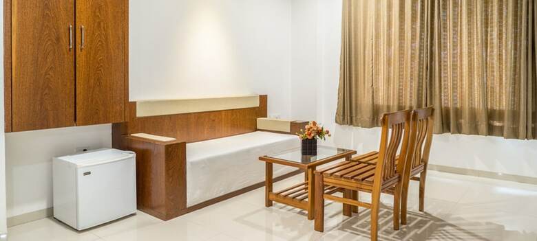 Hotel Pushpak Resort