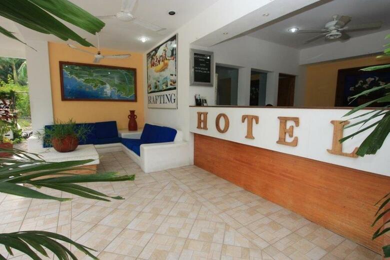 Hotel Plaza Tangolunda
