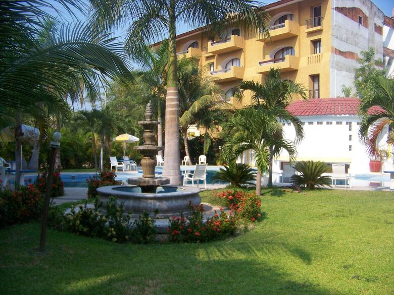 Hotel Plaza Tangolunda