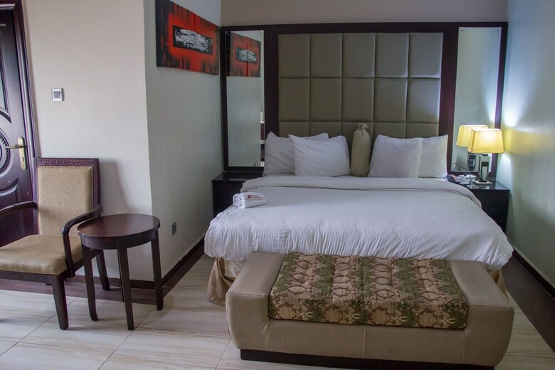 Excel Oriental Hotel And Suites