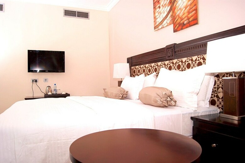 Excel Oriental Hotel And Suites