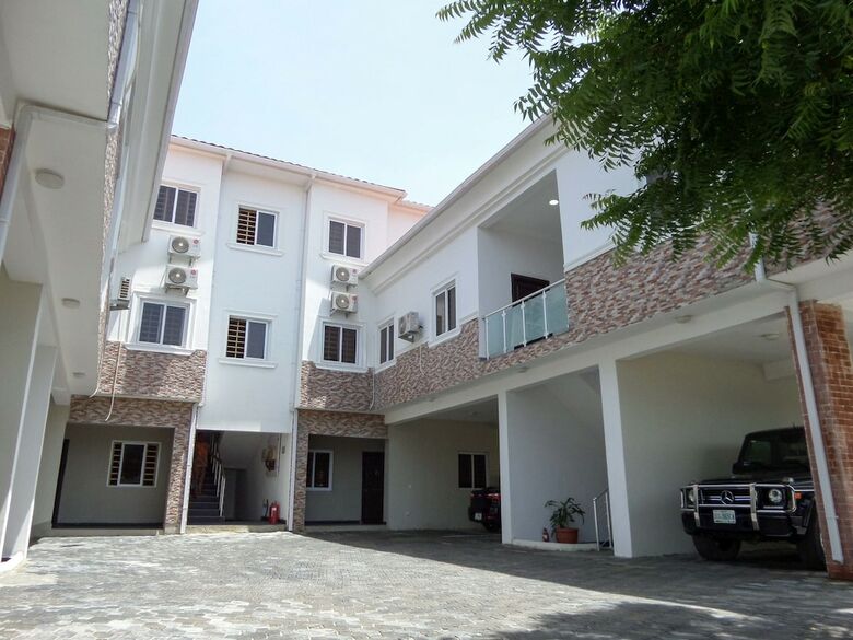 Ken Kol Apartments And Suites