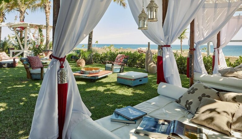 Hotel The Chili Beach Private Resort & Villas