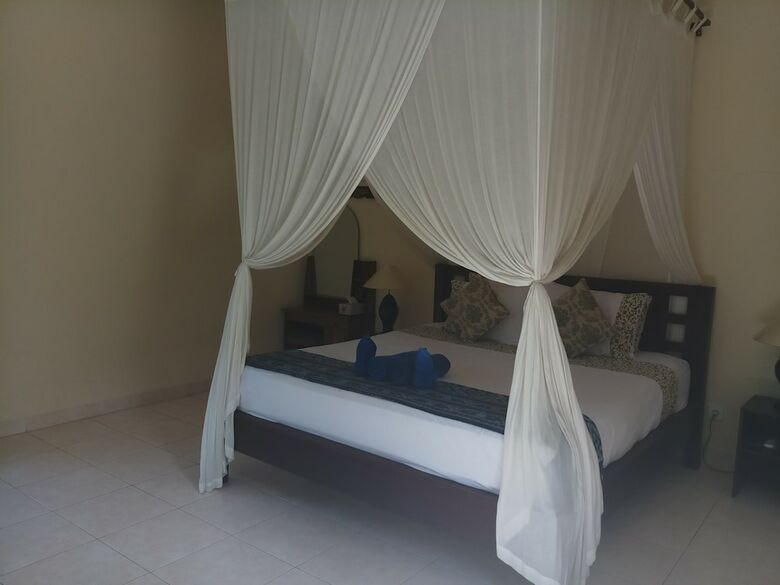 Hotel Bintang Beach Villas