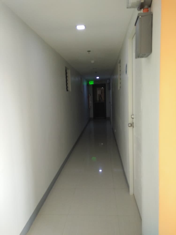 Hotel Rf Suites