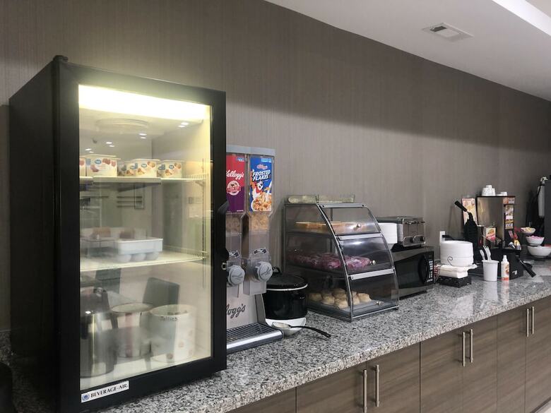 Hotel Catoosa Inn & Suites