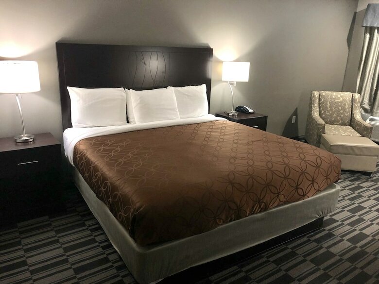 Hotel Catoosa Inn & Suites