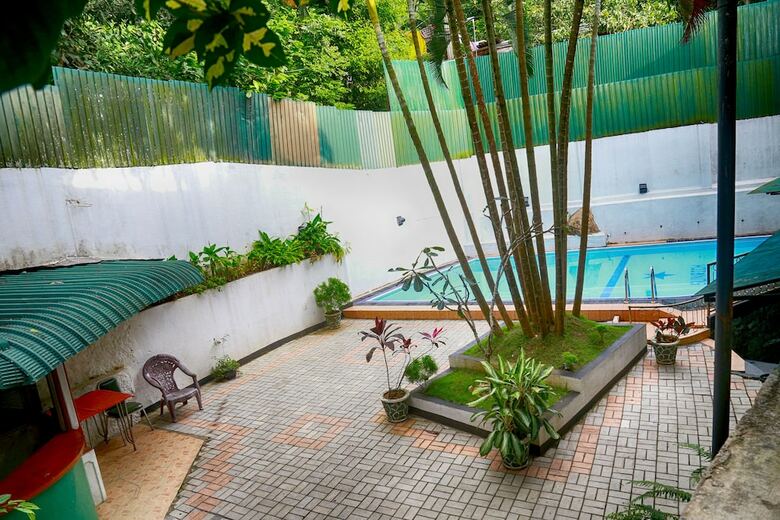 Hotel Sunrich Kandy