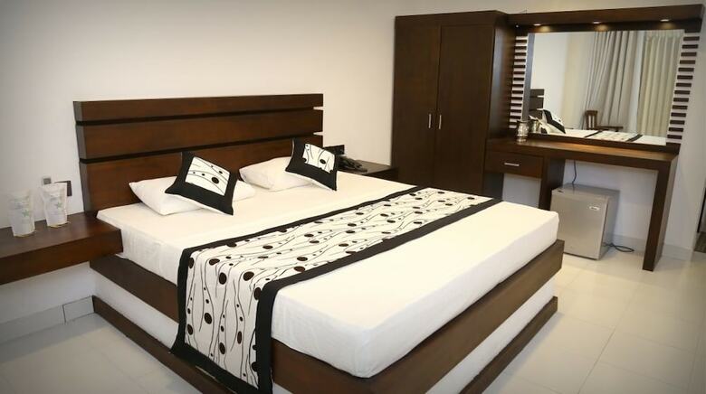 Hotel Sunrich Kandy
