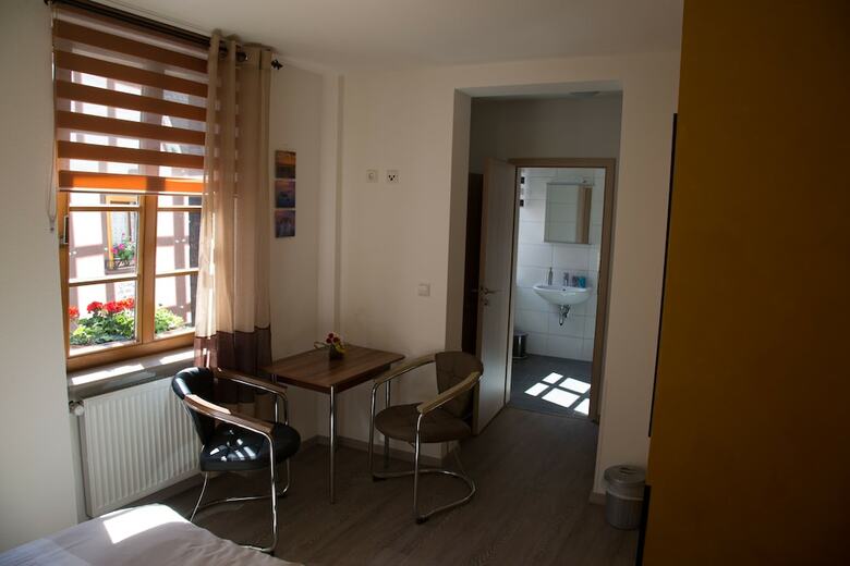 Hotel Pension Dorfsch�nke