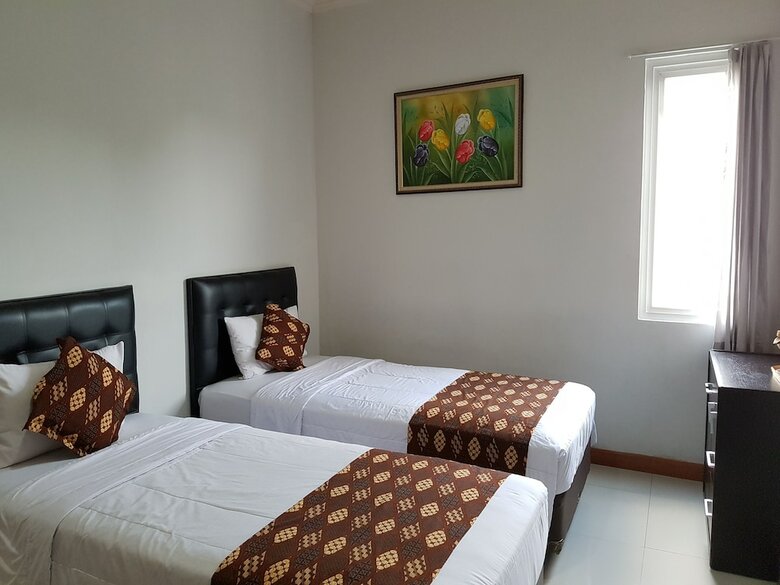 Rene Hotel