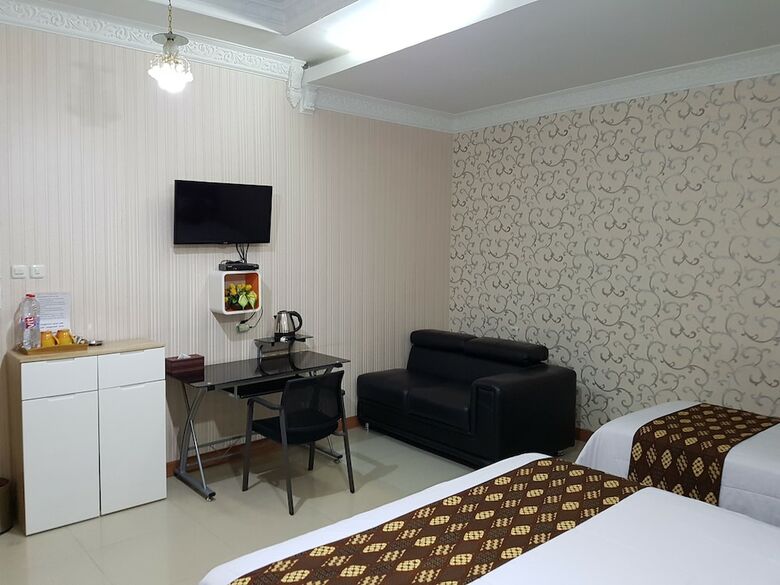 Rene Hotel