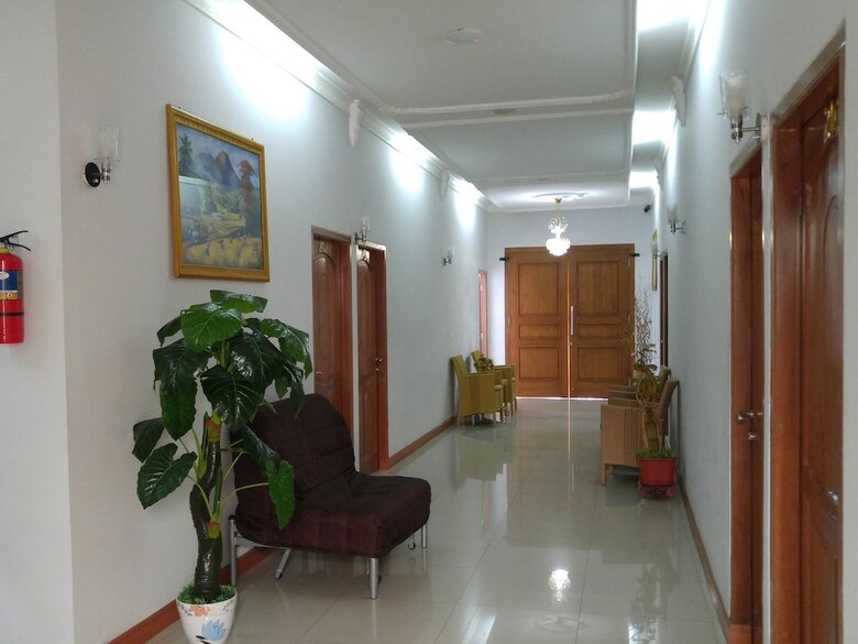 Rene Hotel