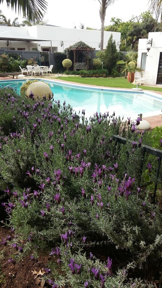 Cape Pillars Boutique Hotel