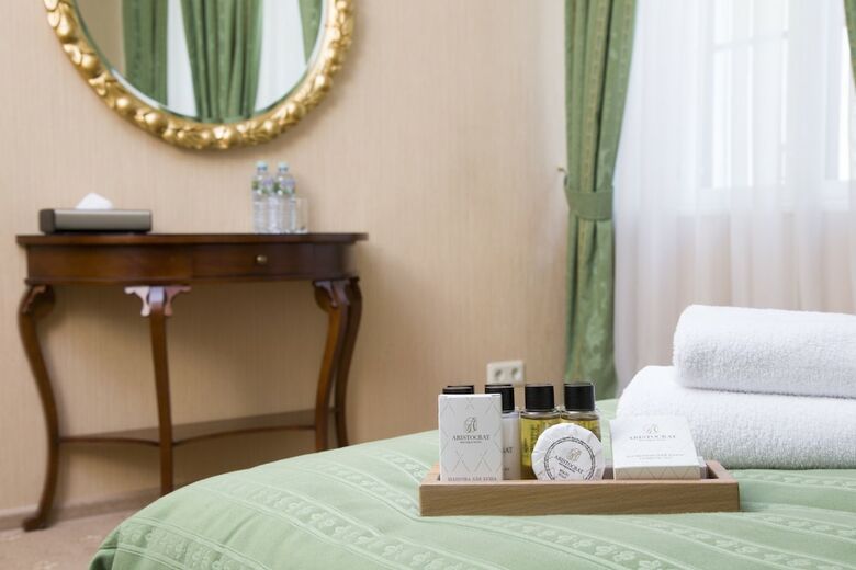 Aristocrat Boutique Hotel
