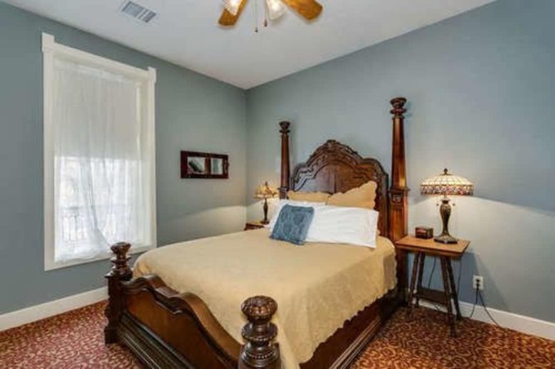 Bed & Breakfast Historic Elgin Hotel