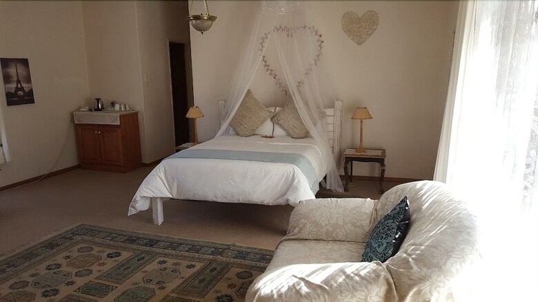 Bed & Breakfast Autumn Breeze Manor