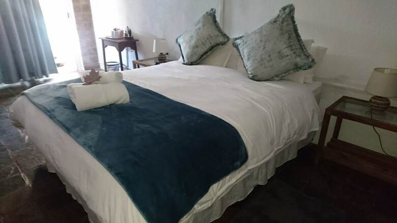Bed & Breakfast Autumn Breeze Manor