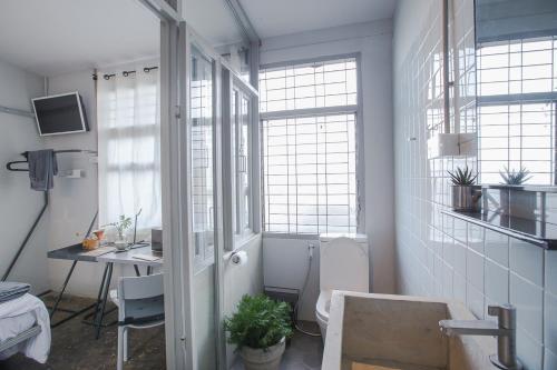 Hostal 2w Bed & Breakfast Bangkok