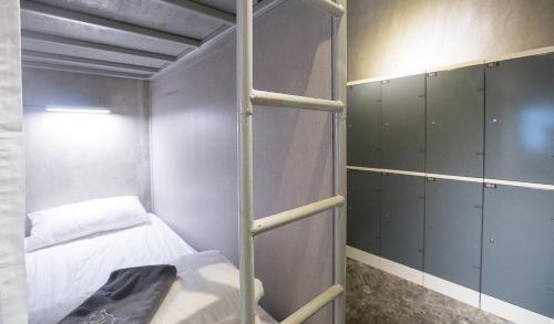 Hostal 2w Bed & Breakfast Bangkok