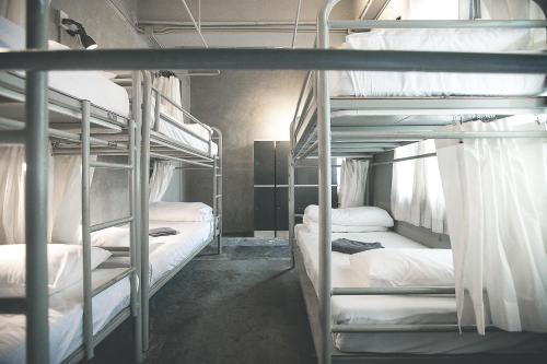 Hostal 2w Bed & Breakfast Bangkok