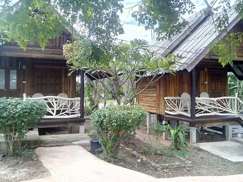 Hotel Tewdoi Garden Resort