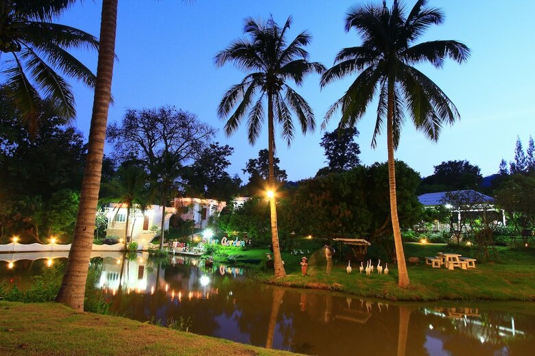 Hotel Silver Garden Resort