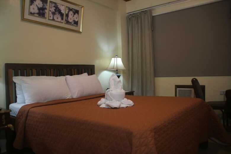Spring Plaza Hotel