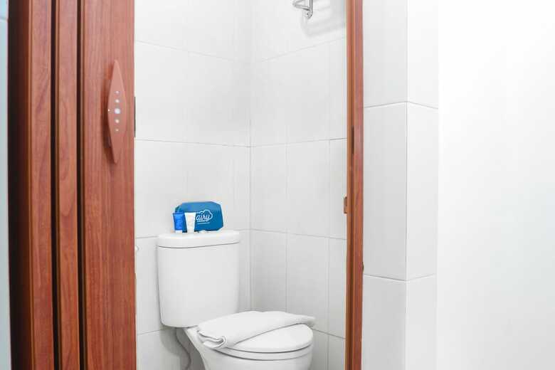 Hotel Airy Pasar Baru Selat Panjang 11 Medan