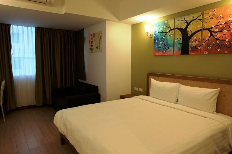 Cozy At 9 Hotel And Kitchen