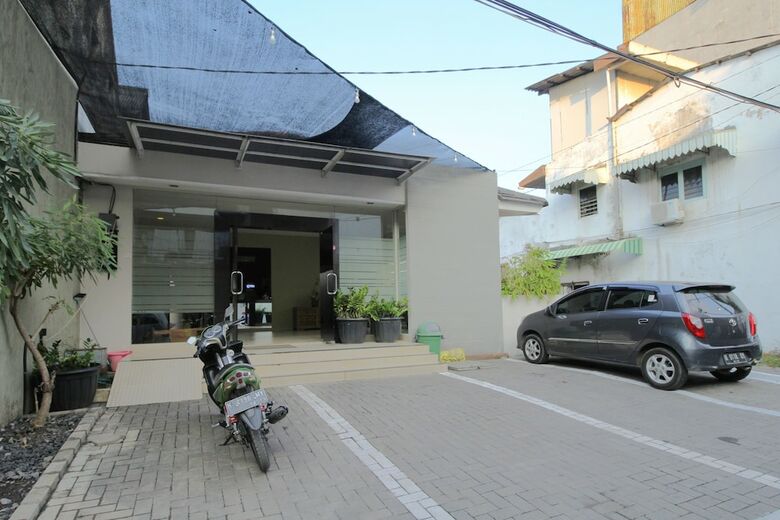 Hotel Airy Pecinan Pasar Semawis Kalikuping 18 Semarang