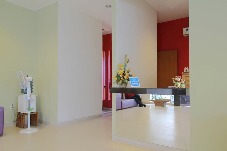Hotel Airy Pecinan Pasar Semawis Kalikuping 18 Semarang