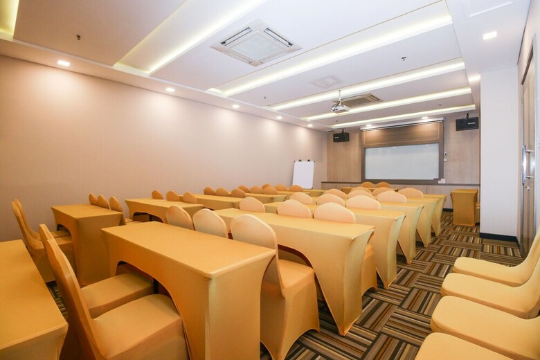 Hotel Airy Sunter Agung Utara Blok A 5b Jakarta