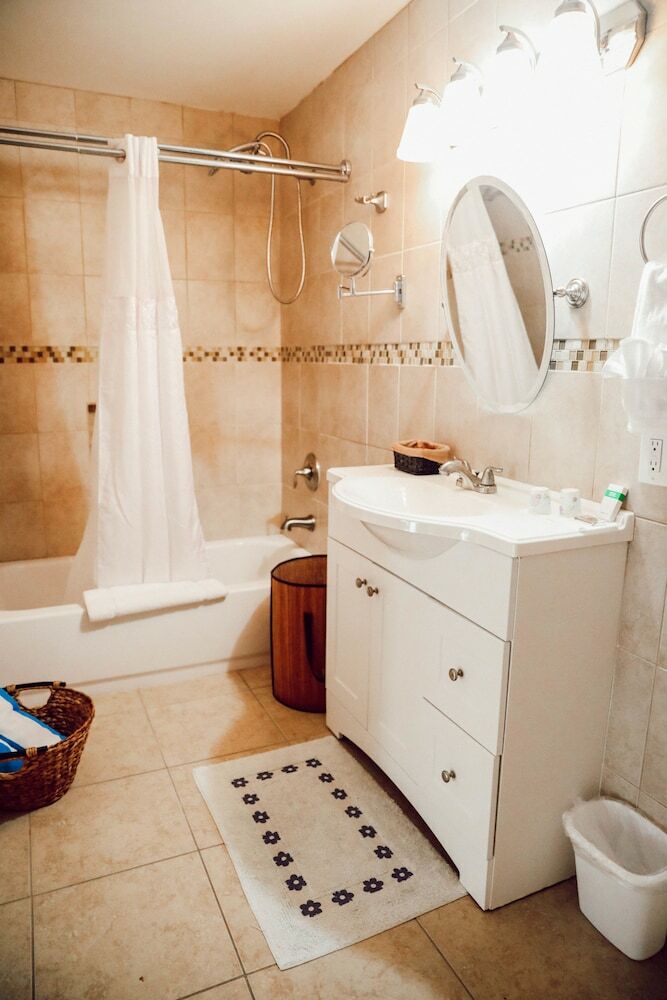 Villa Embrace Resort