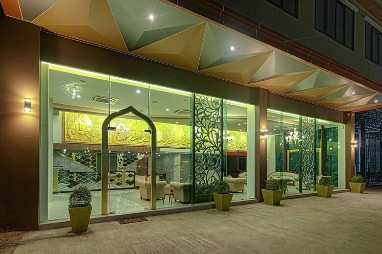 Gallery Design Hotel (Sisaket)