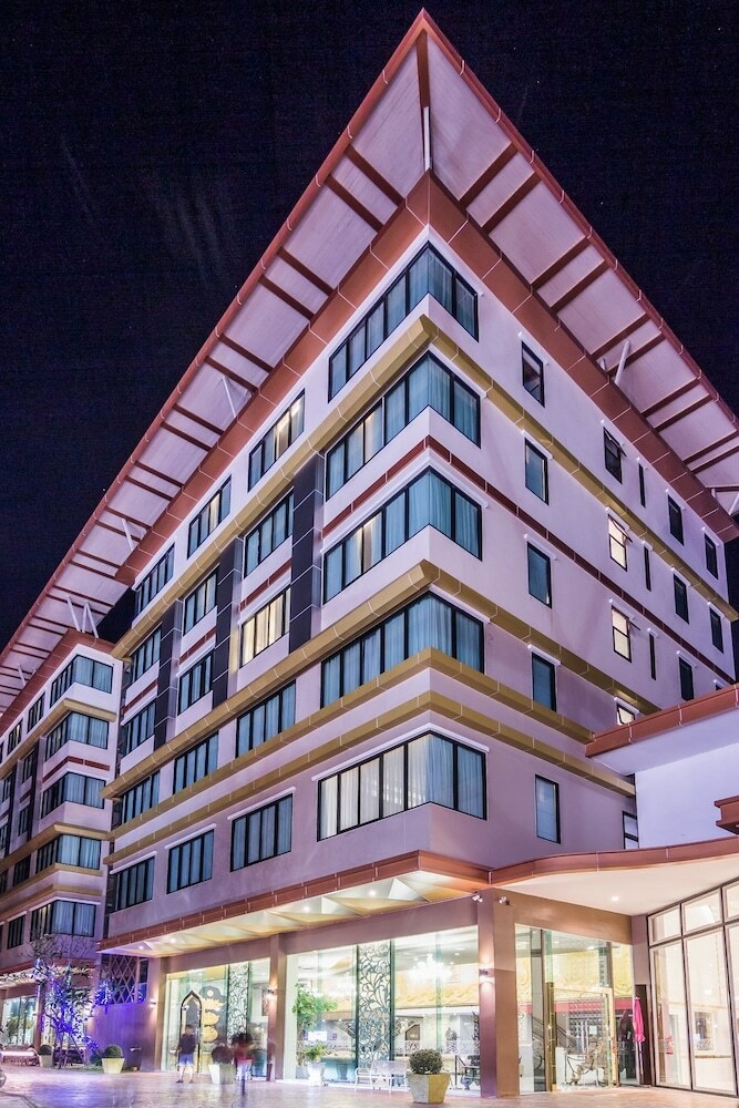 Gallery Design Hotel (Sisaket)