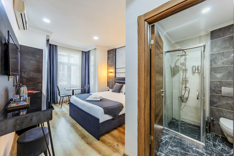 Hotel La Pazza Suites