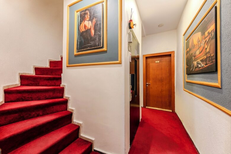 Hotel La Pazza Suites