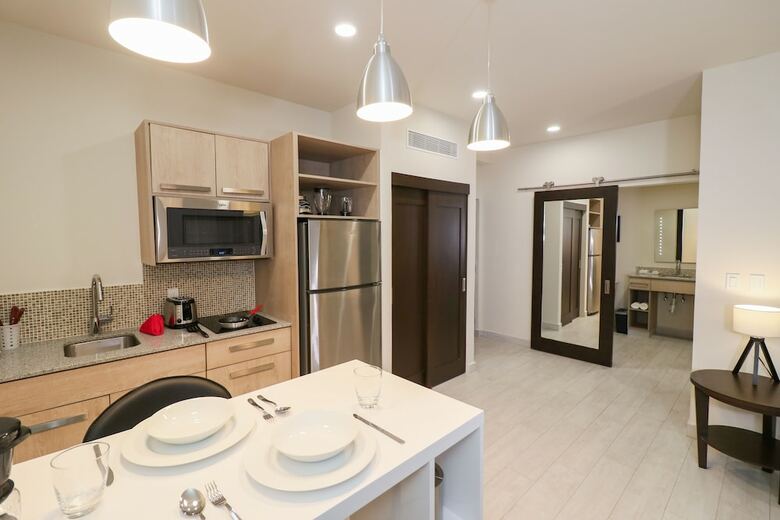 Medano Hotel And Suites