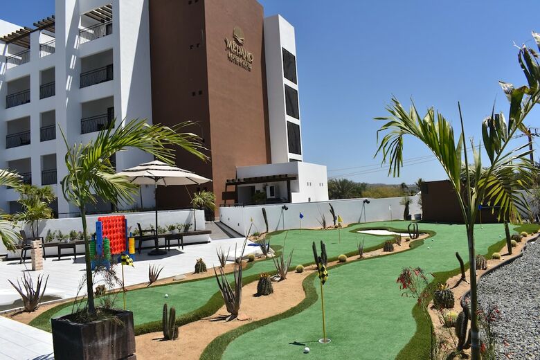 Medano Hotel And Suites