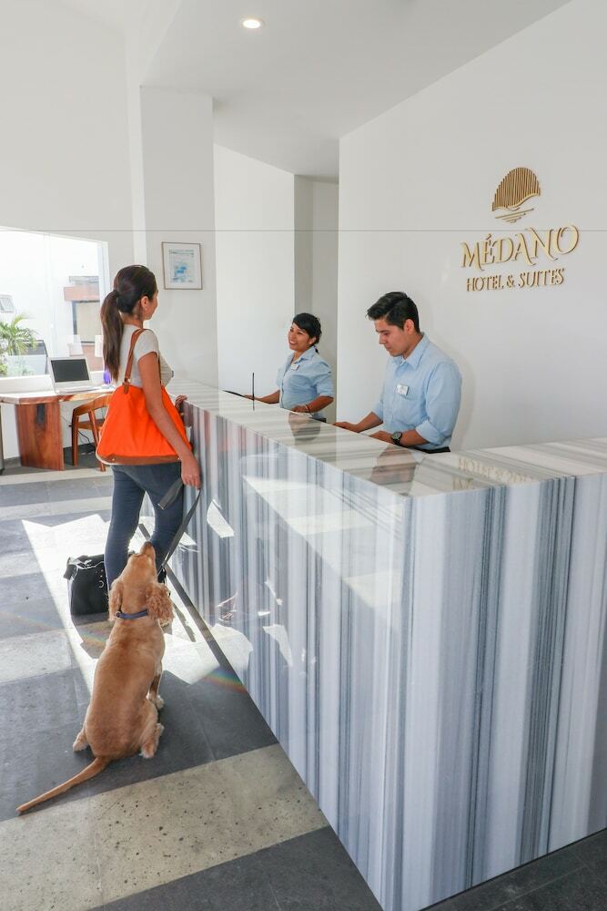 Medano Hotel And Suites