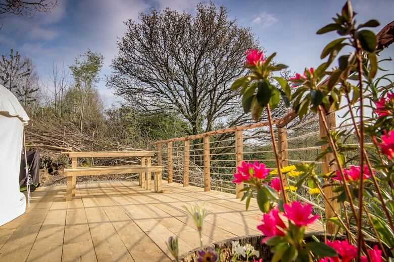 Ceridwen Glamping, Double Decker Bus And Yurts
