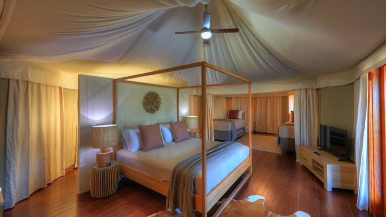 Rivershore Resort