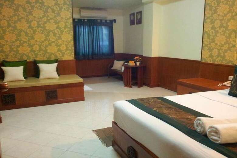 Thana Hotel