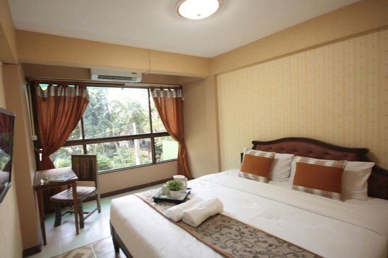 Thana Hotel