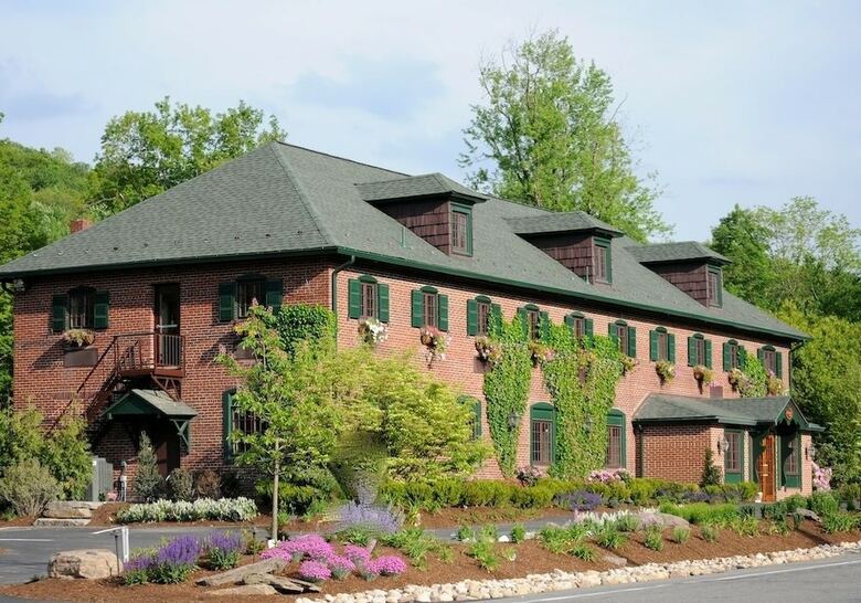 Posada The Beaumont Inn