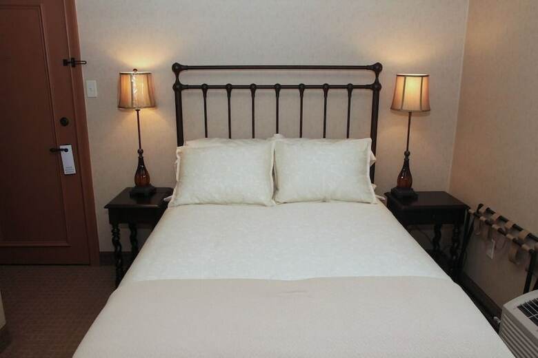 Posada The Beaumont Inn