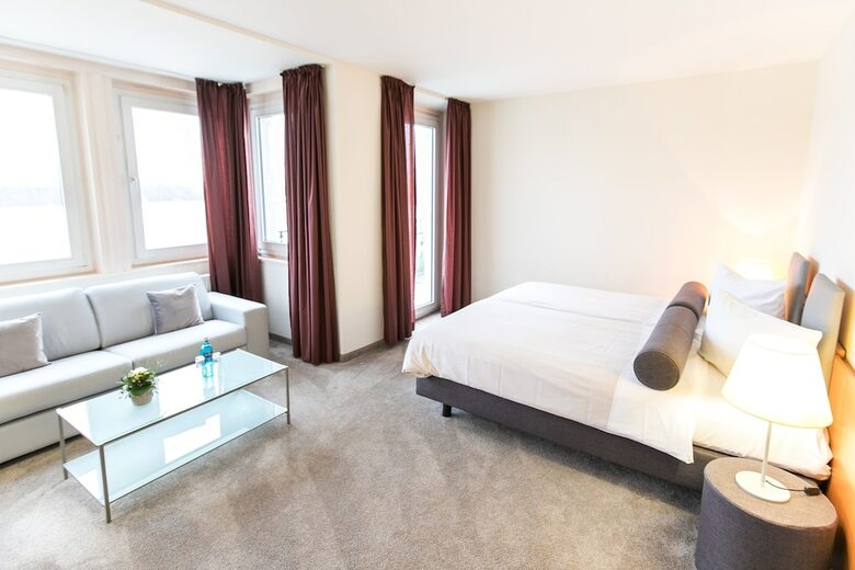 Hotel Am Rhein - Wesseling