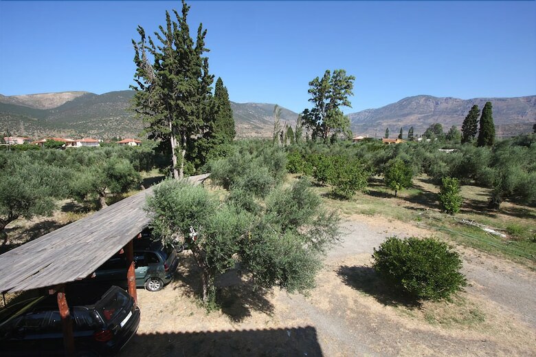 Apartamentos Holiday Tolofona