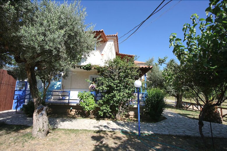 Apartamentos Holiday Tolofona